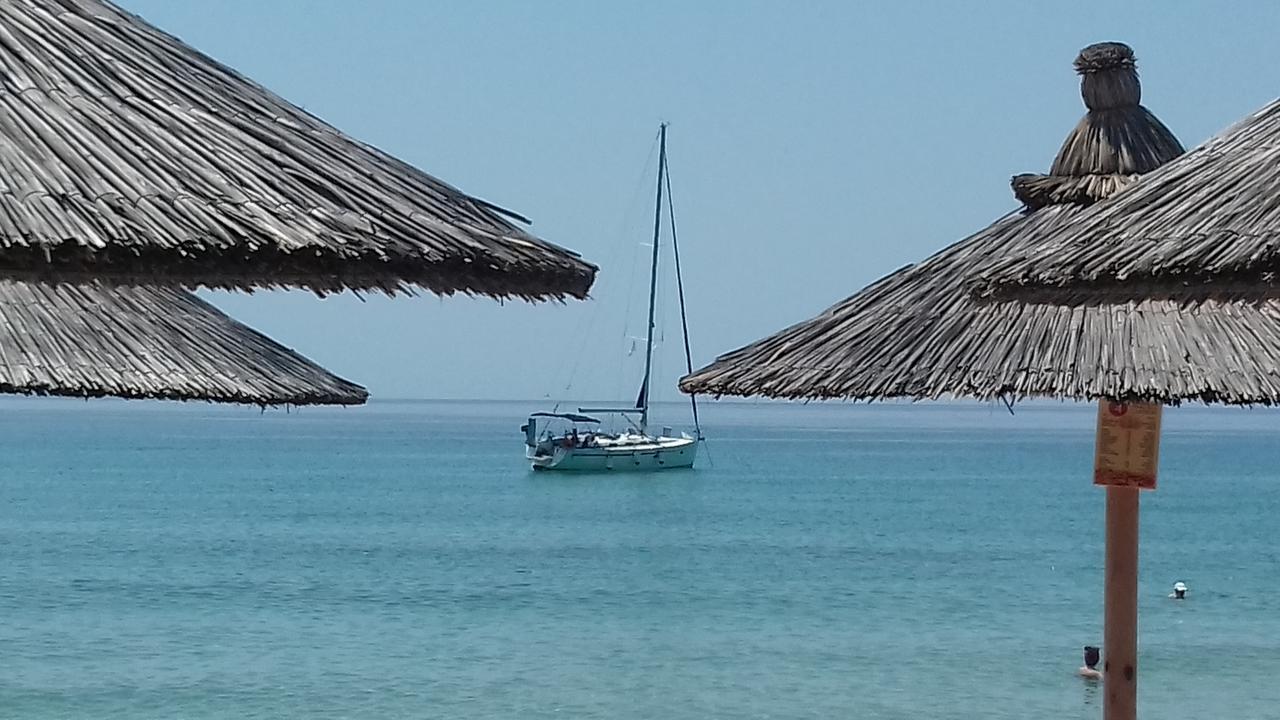 Sigma Hotel Paralia Vrachou Exteriér fotografie