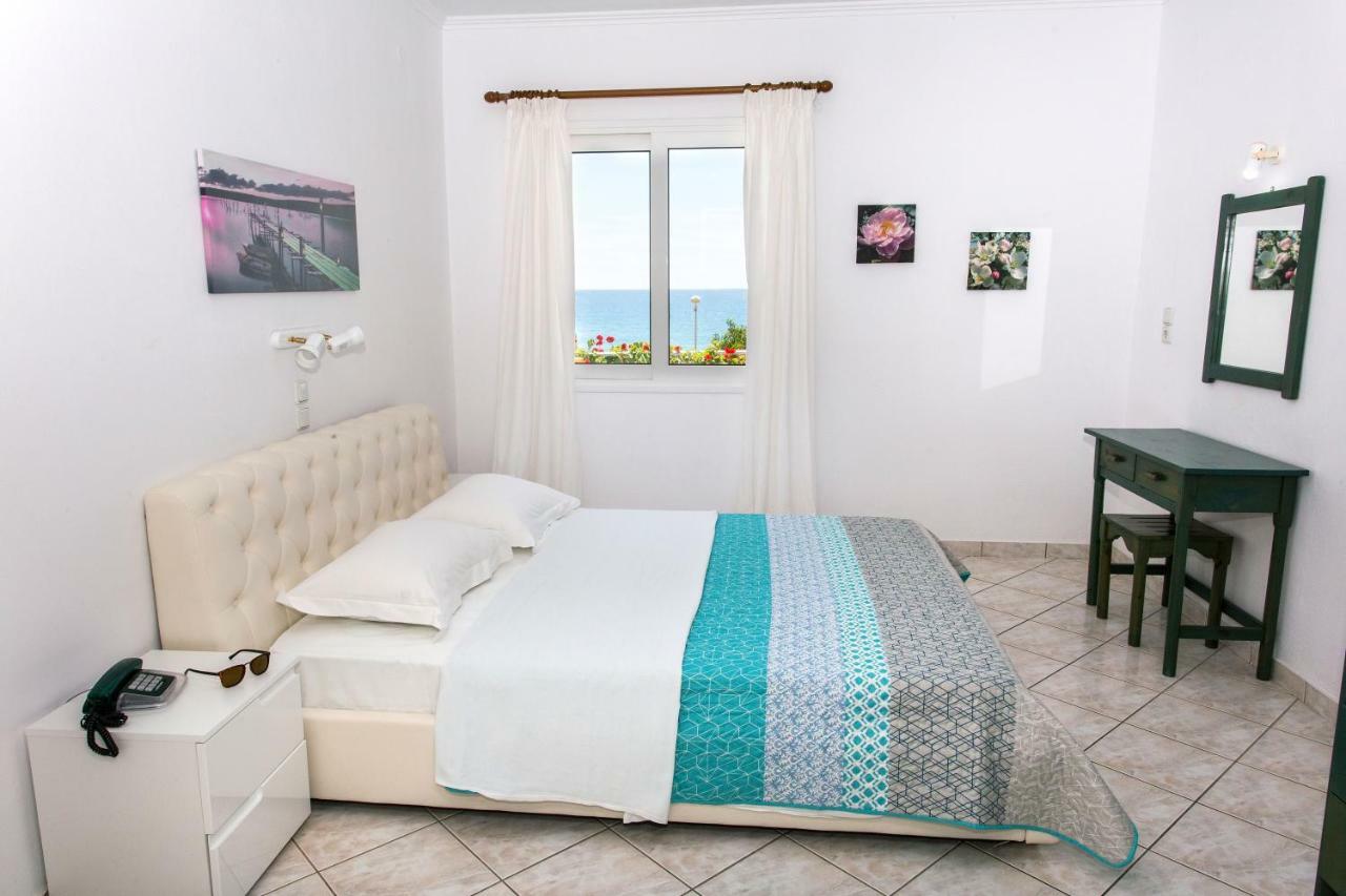 Sigma Hotel Paralia Vrachou Exteriér fotografie