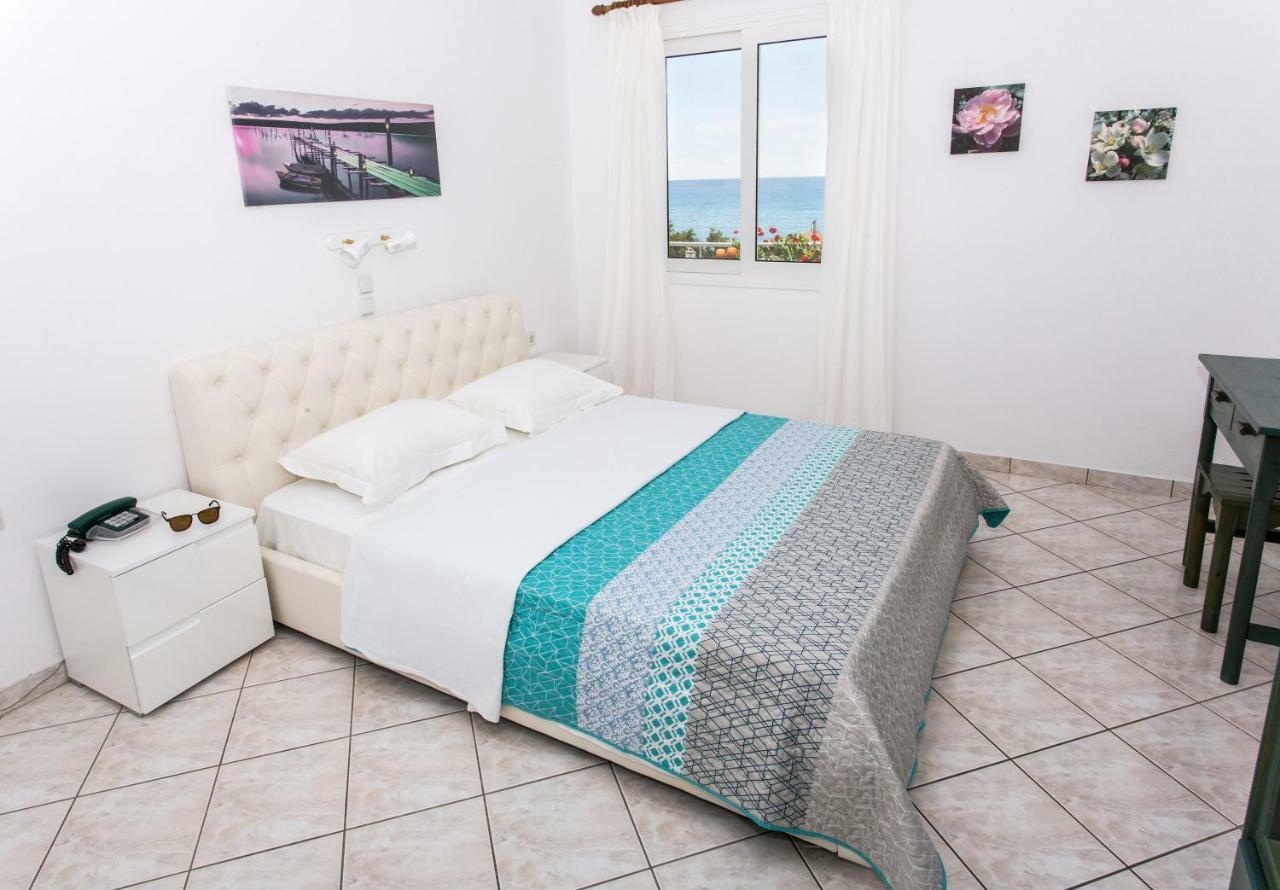 Sigma Hotel Paralia Vrachou Exteriér fotografie